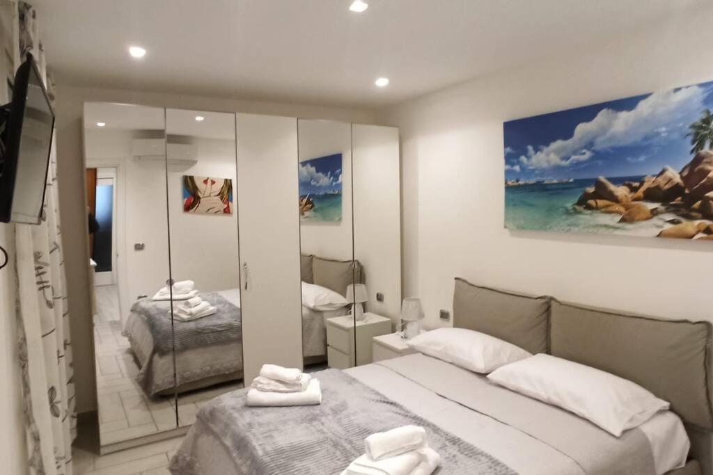 Oltre Me Apartment Bari Bagian luar foto